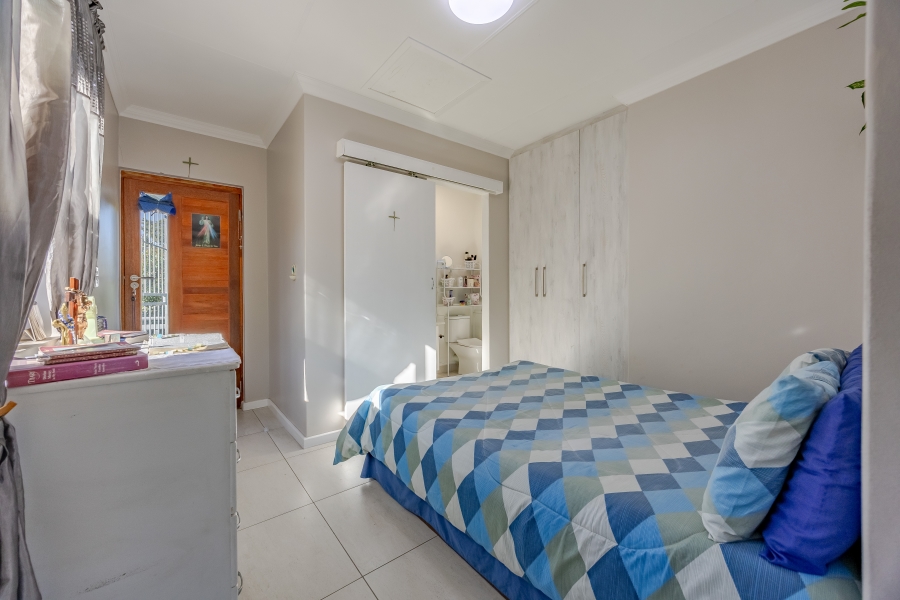 4 Bedroom Property for Sale in Belgravia Western Cape